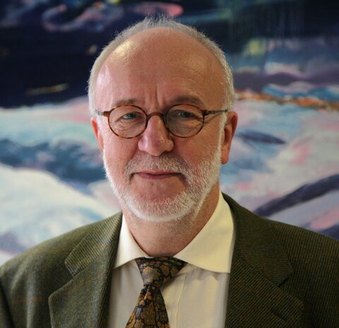 Ernst Peter Fischer Ernst Peter Fischer